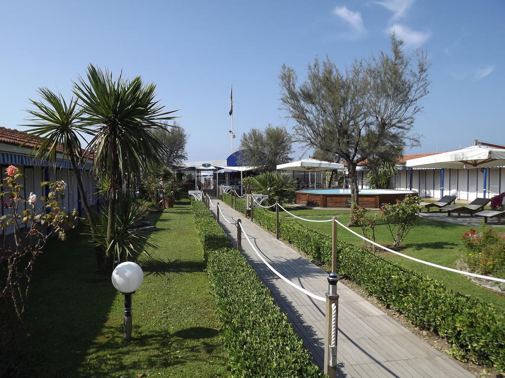 Bed & Breakfast Venezia Marina Di Carrara Exterior foto